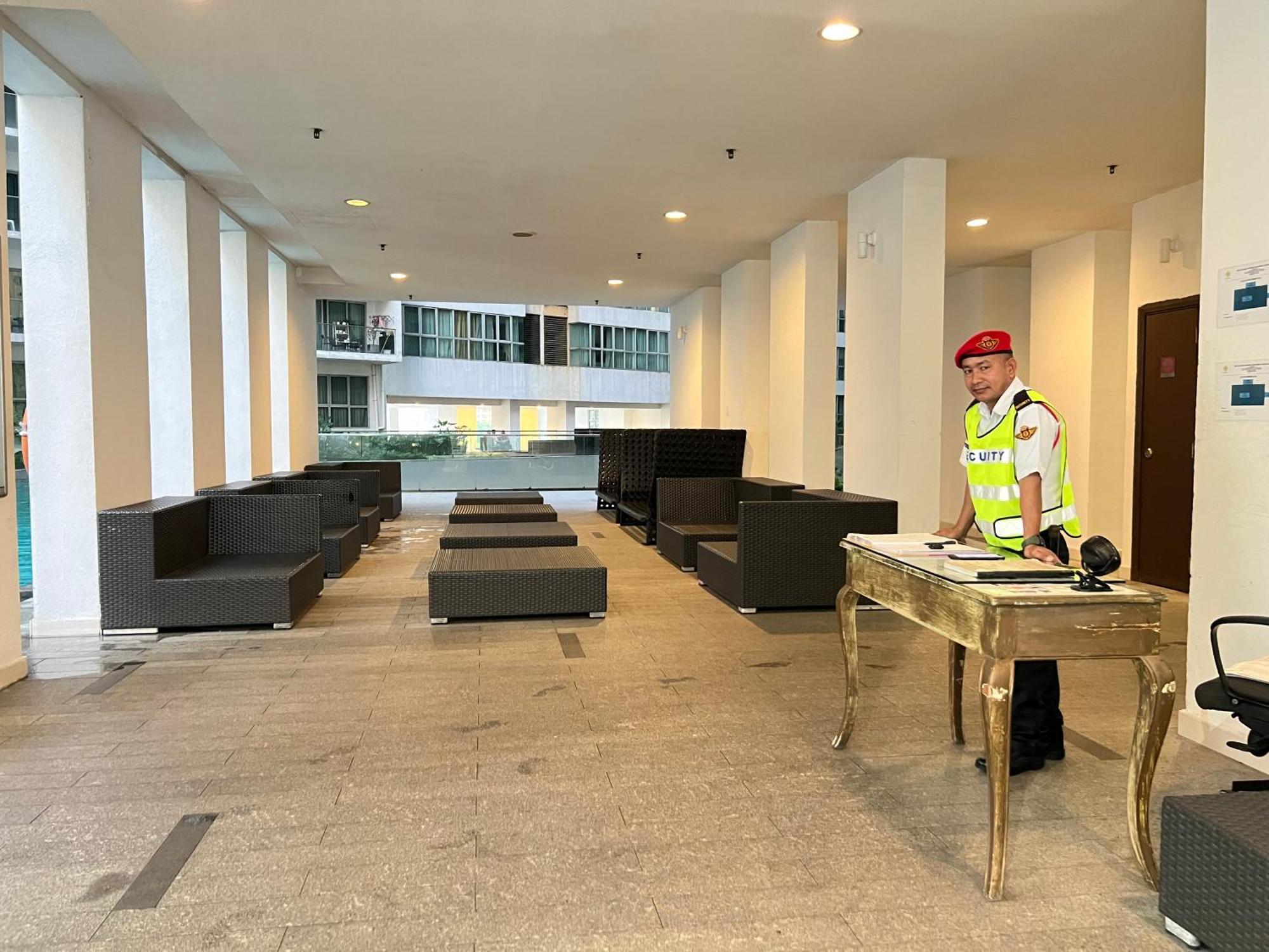 Regalia Suites & Residence By Enjoy Your Stay Kuala Lumpur Bagian luar foto