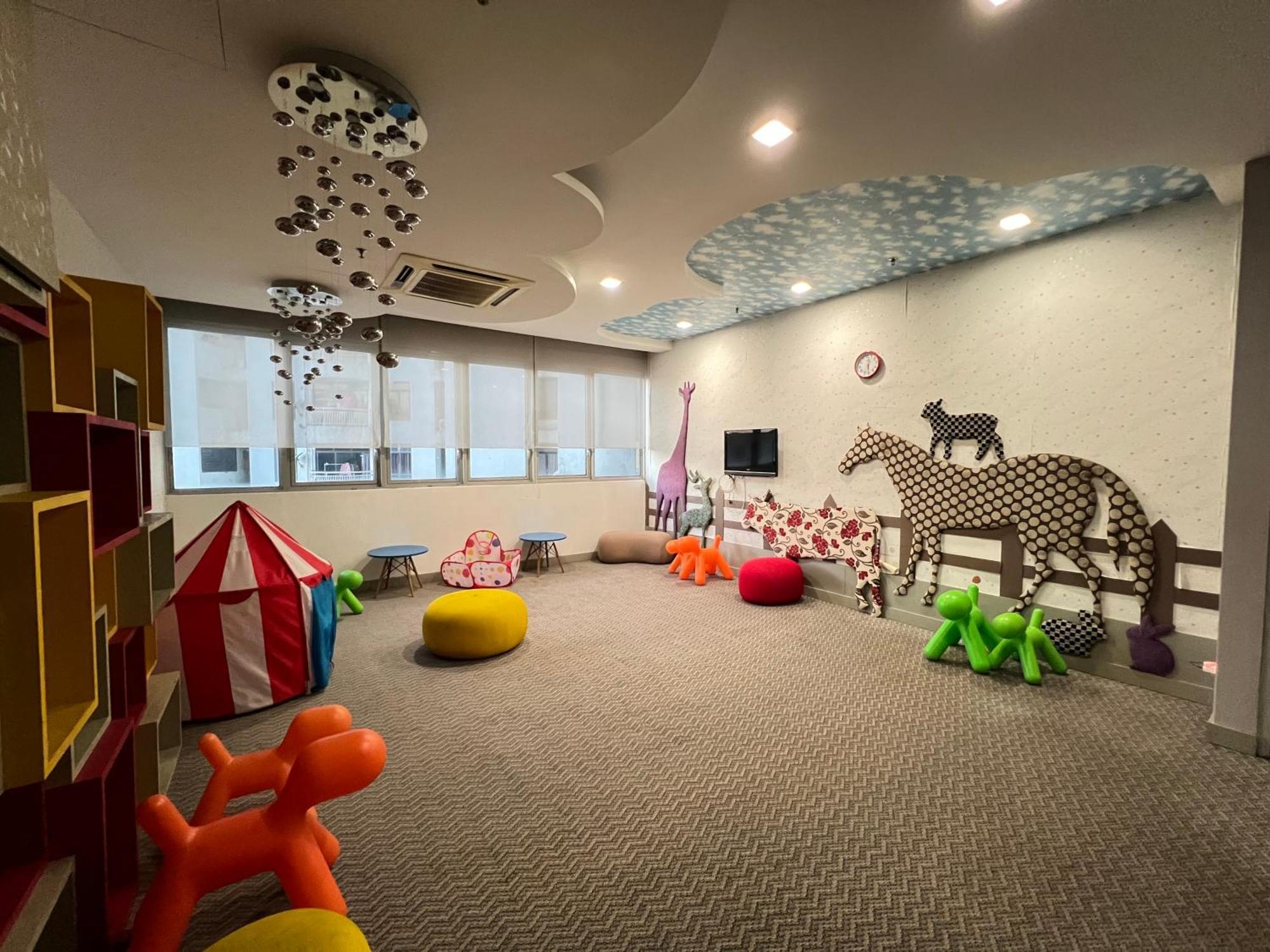Regalia Suites & Residence By Enjoy Your Stay Kuala Lumpur Bagian luar foto